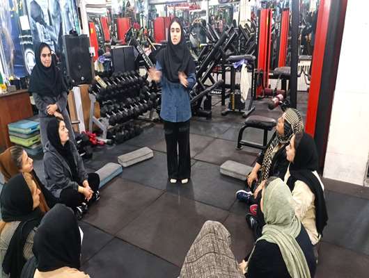 برگزاری جلسات آموزشی تغذیه در جوانی جمعیت در بهرام‌آباد